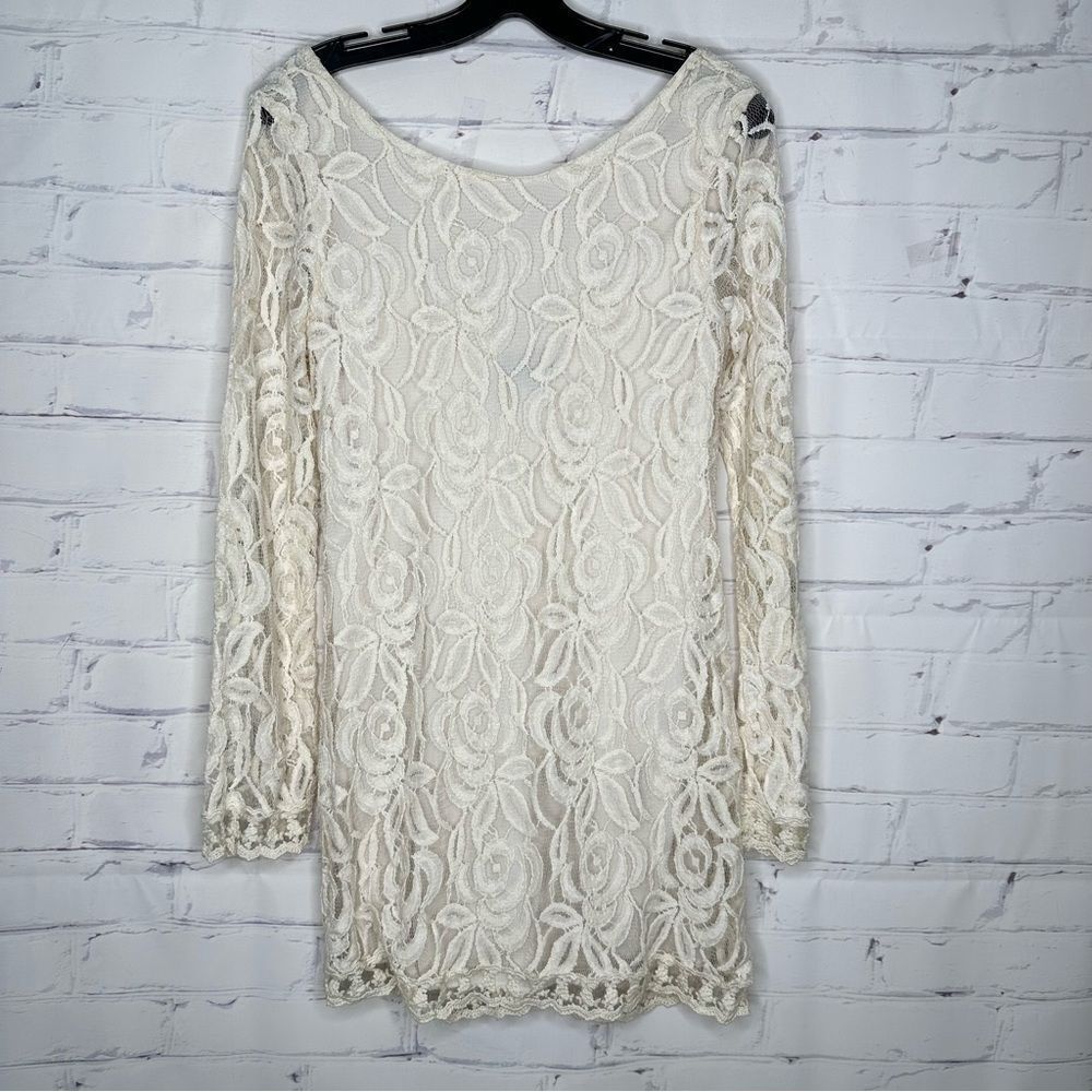 Fire Los Angeles small lace white dress‎